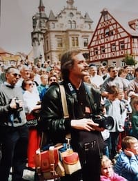 Gerd mit Fotoapparat